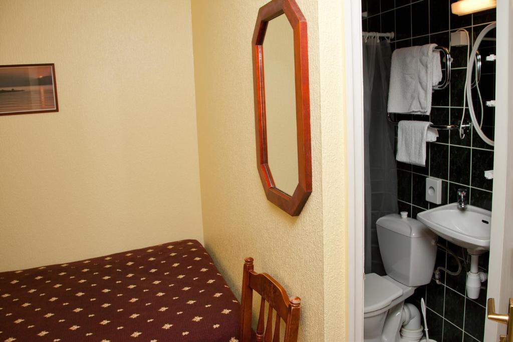 Hotel Repo 2*